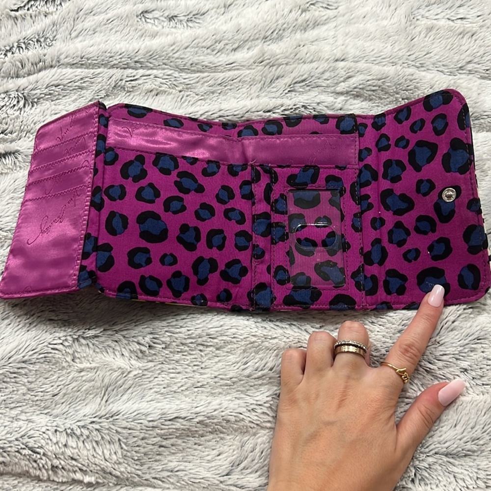 vera bradley trifold wallet - Picture 2 of 6